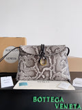 Bottega Veneta Black Designer Handbag Edition 815