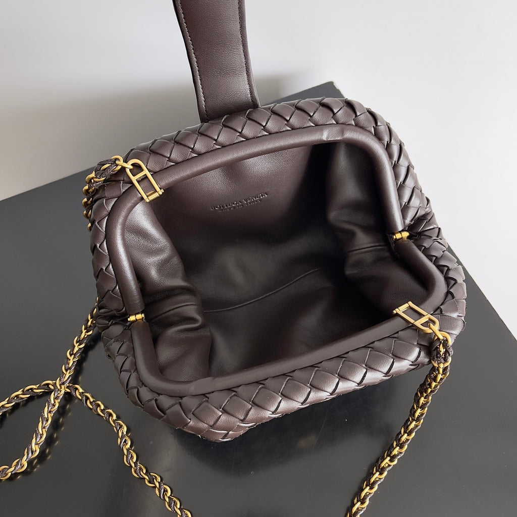 Bottega Veneta 804038 Black Clutch Bag Edition 6 - detail image 9