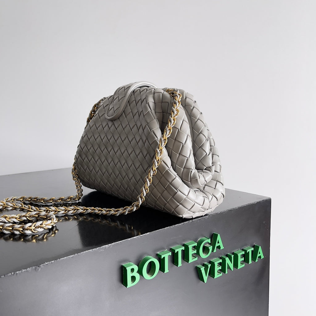 Bottega Veneta 804038 Black Clutch Bag Edition 5 - detail image 2