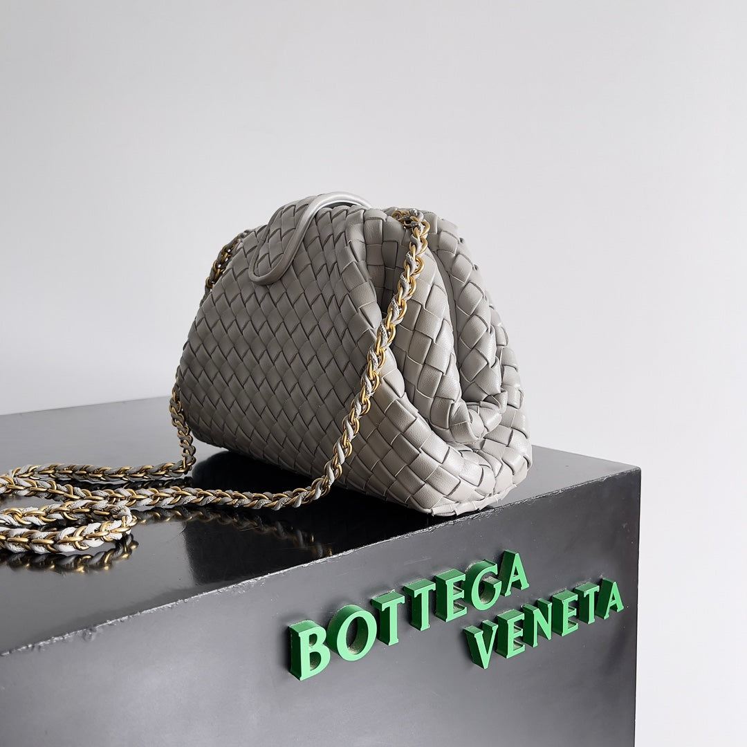 Bottega Veneta 804038 Black Clutch Bag Edition 5 - detail image 2