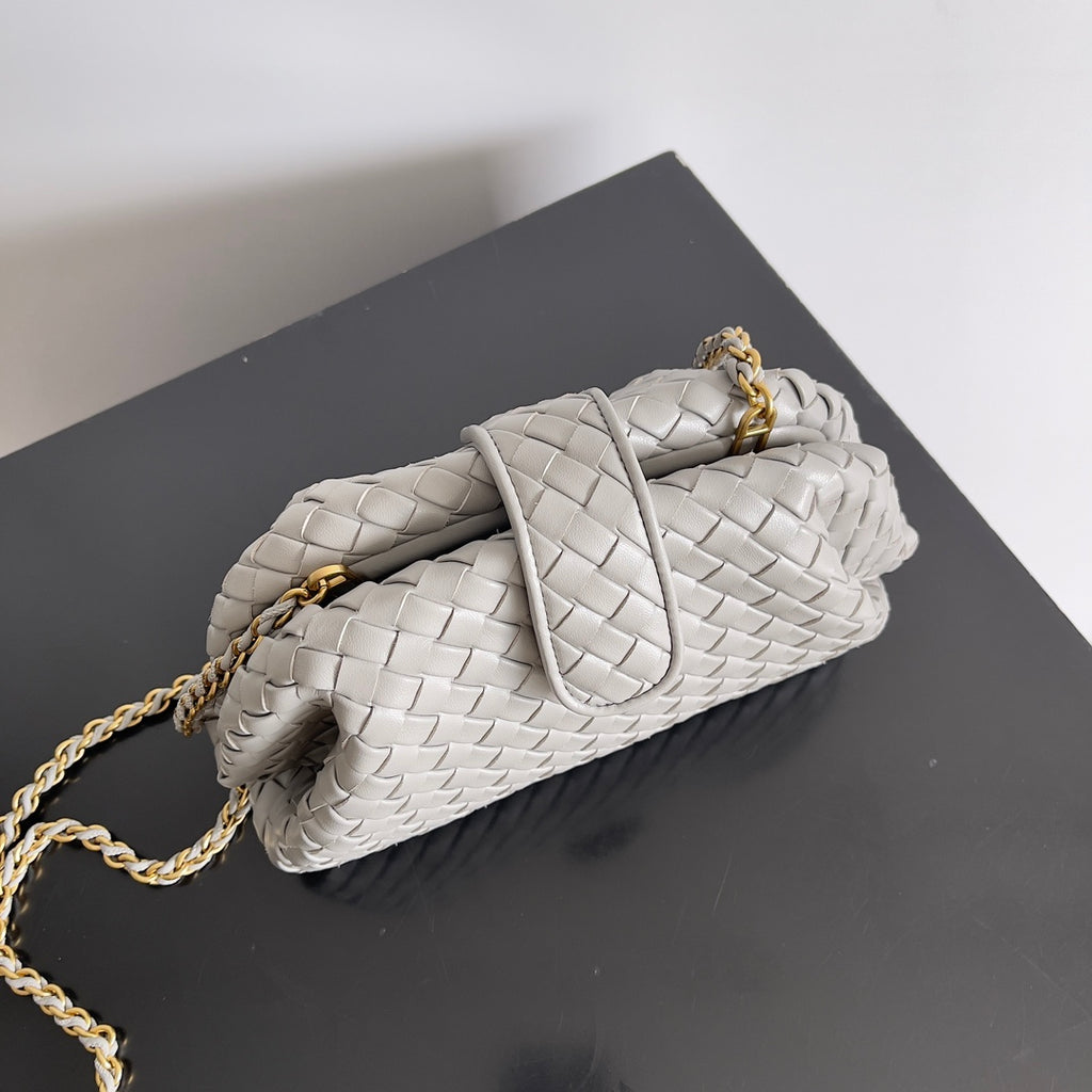 Bottega Veneta 804038 Black Clutch Bag Edition 5 - detail image 3