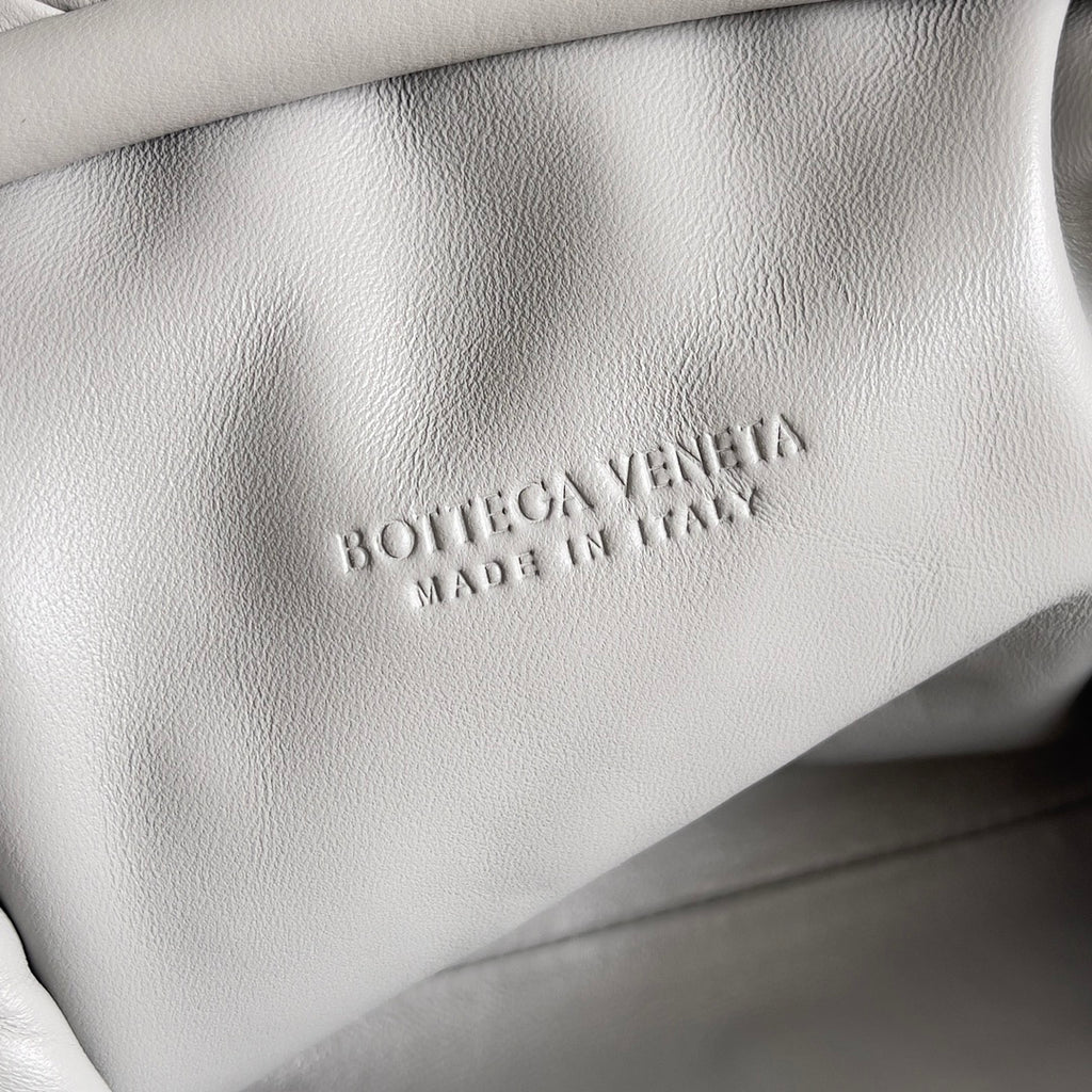 Bottega Veneta 804038 Black Clutch Bag Edition 5 - detail image 7