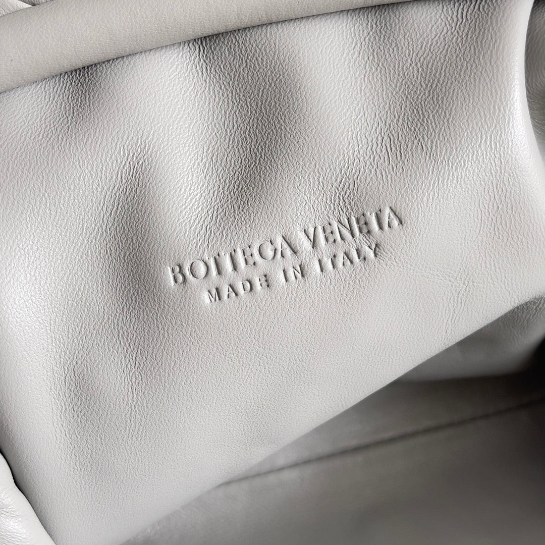 Bottega Veneta 804038 Black Clutch Bag Edition 5 - detail image 7