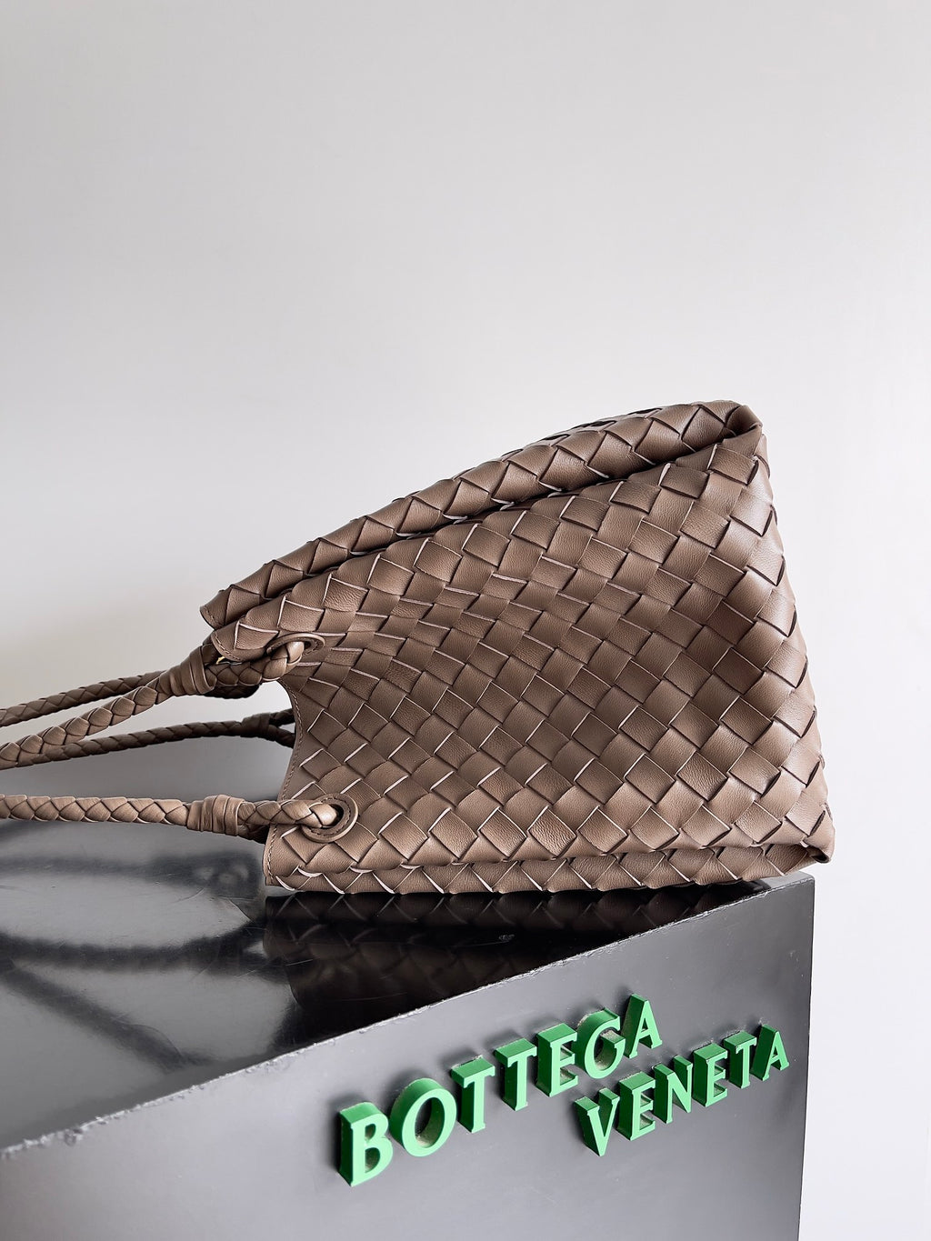 Bottega Veneta 796571 Silver Designer Handbag Edition 2 - detail image 4