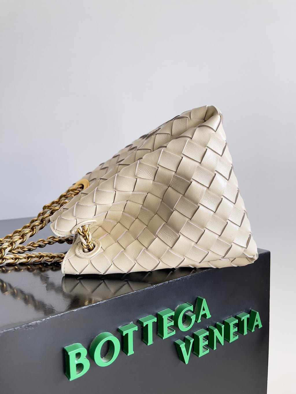 Bottega Veneta 817175 Black Chain Bag Edition 5 - detail image 2