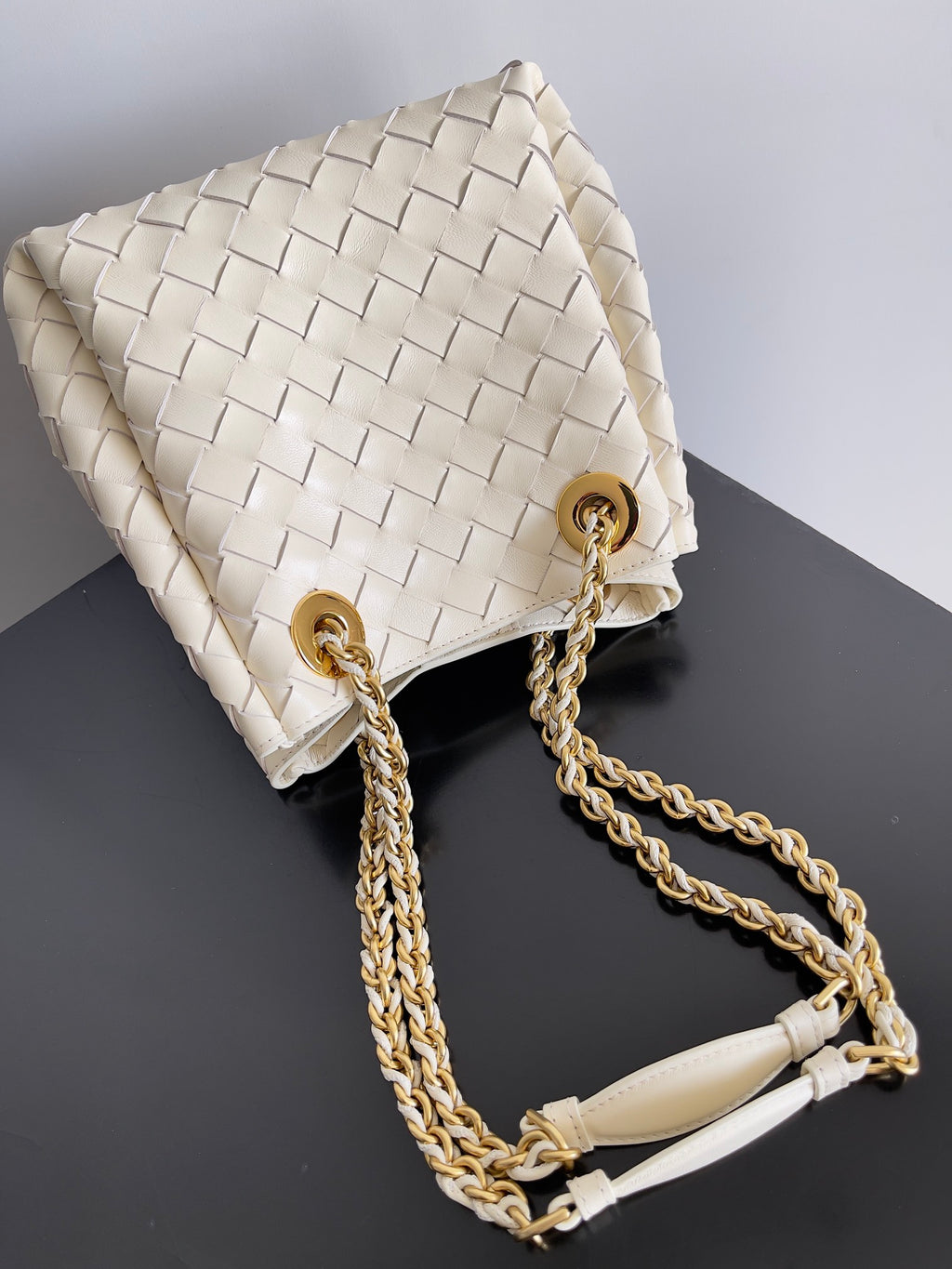 Bottega Veneta 817175 Black Chain Bag Edition 5 - detail image 5