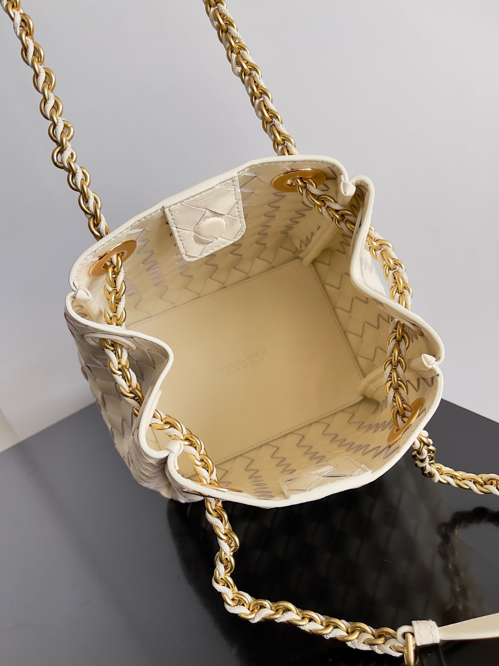 Bottega Veneta 817175 Black Chain Bag Edition 5 - detail image 9