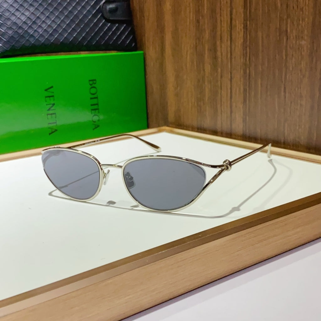Bottega Veneta BV1330S Brown & Green Designer Sunglasses 57-19-130 mm - detail image 2