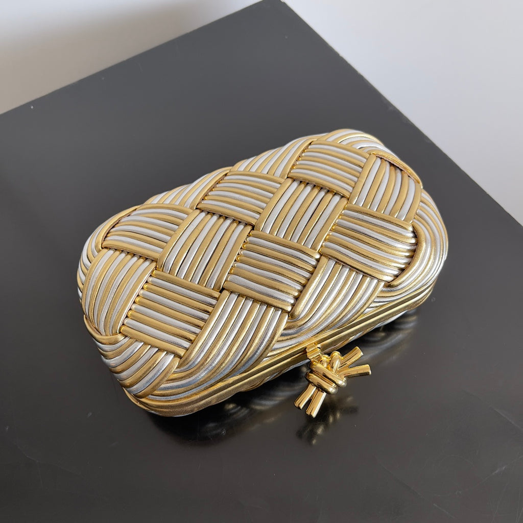 Bottega Veneta 804532 Black Designer Handbag - detail image 8