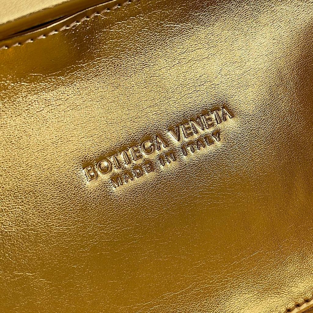 Bottega Veneta 804532 Black Designer Handbag - detail image 6