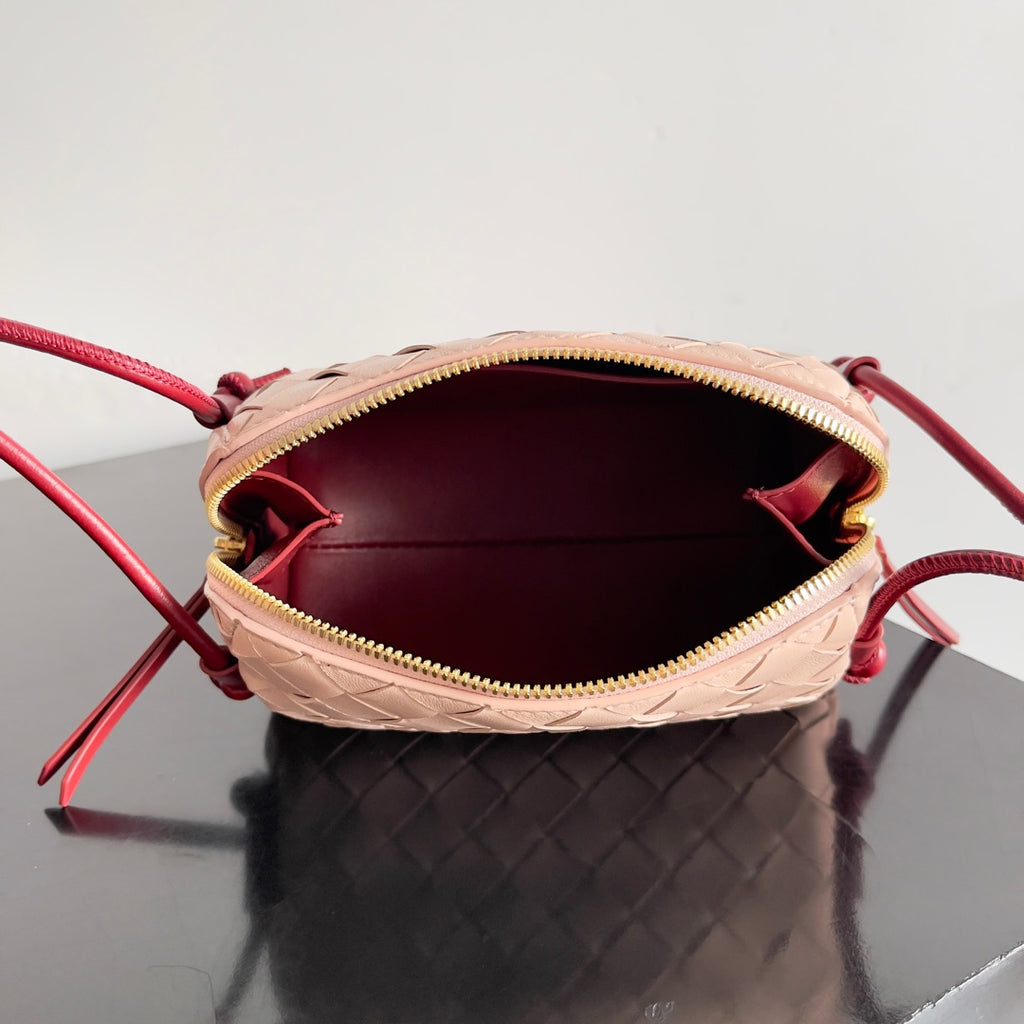 Bottega Veneta 794258 Black & Red Pouch Bag - detail image 9