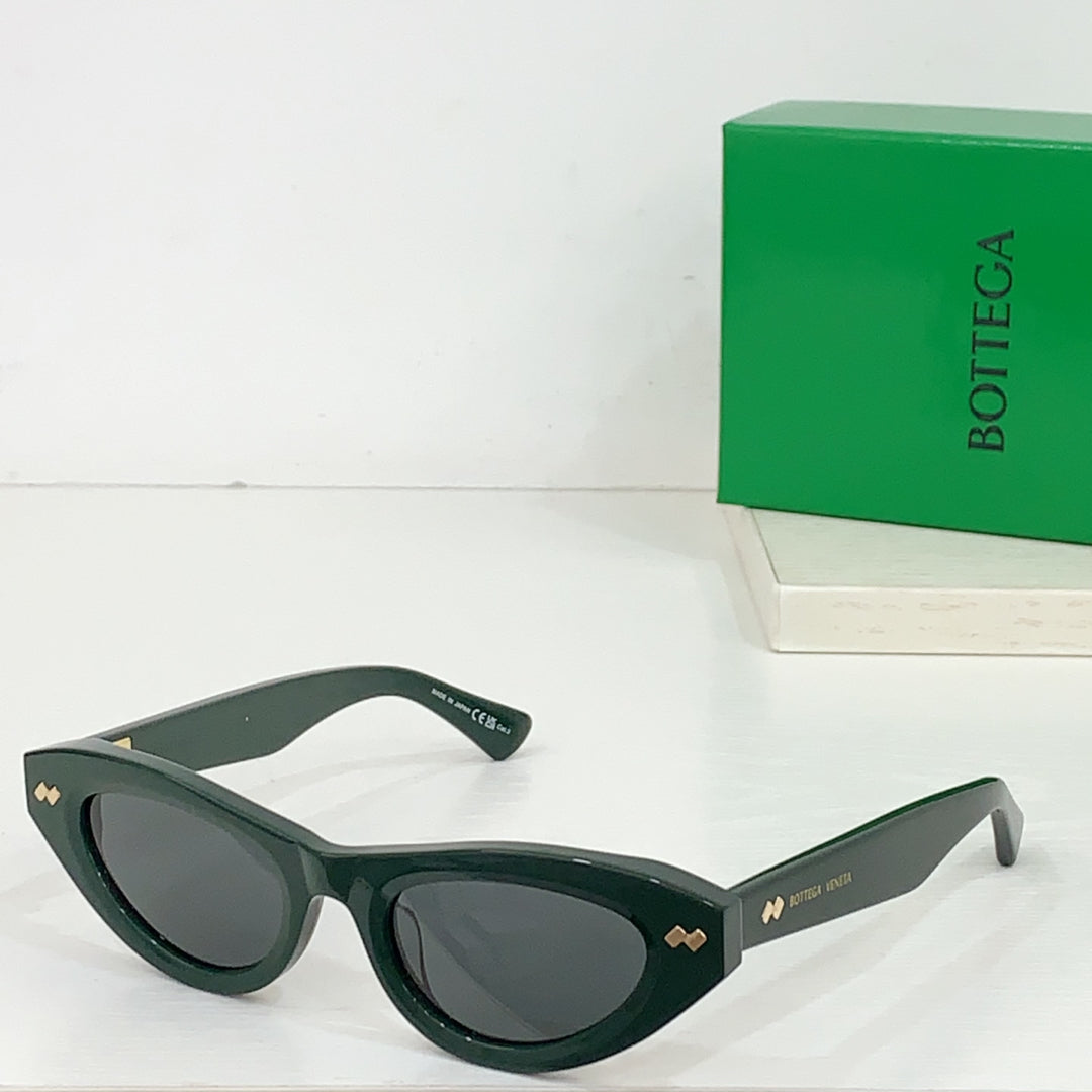 Bottega Veneta BV1350S Green Designer Sunglasses 50-21-145 mm