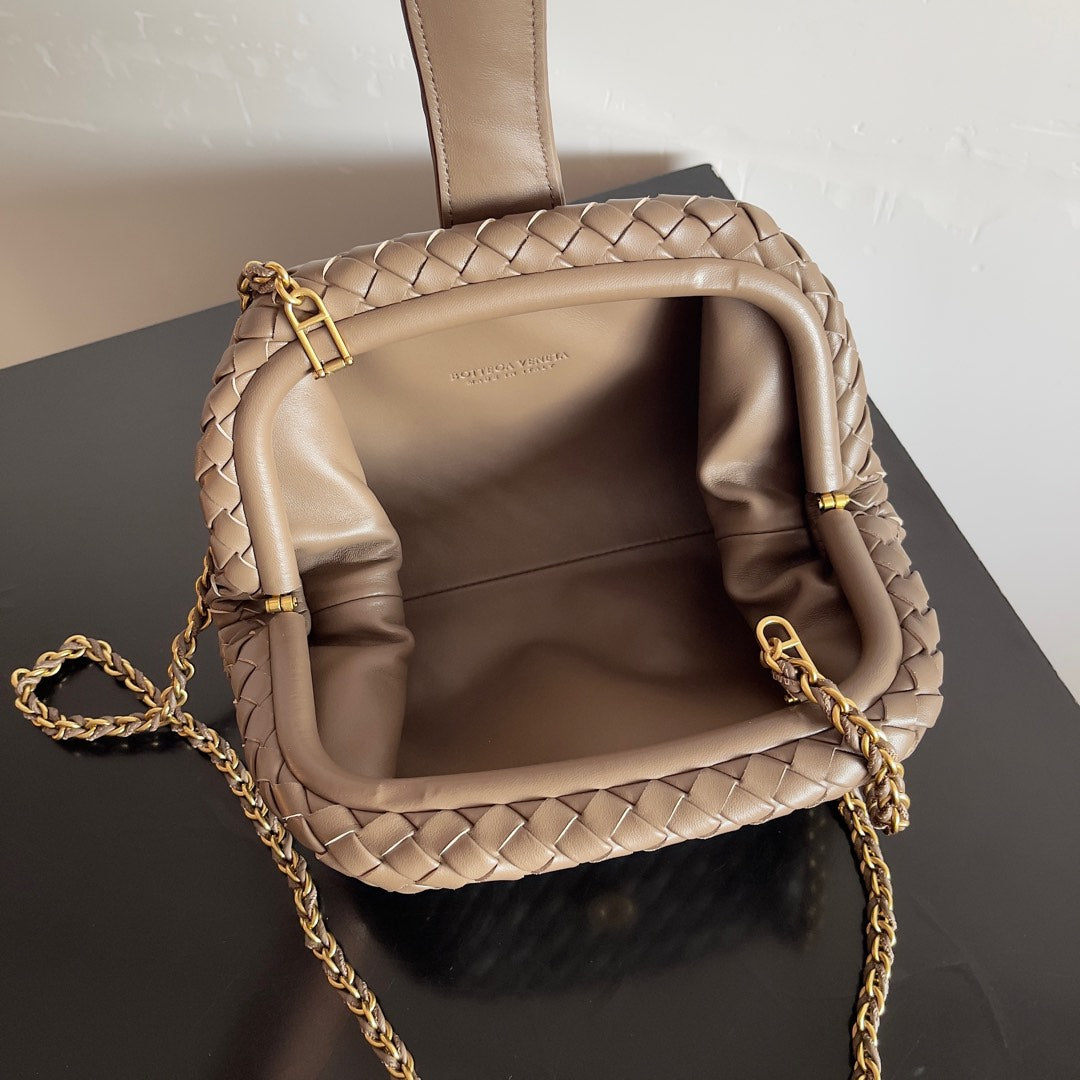 Bottega Veneta 804038 Black & Brown Clutch Bag - detail image 9