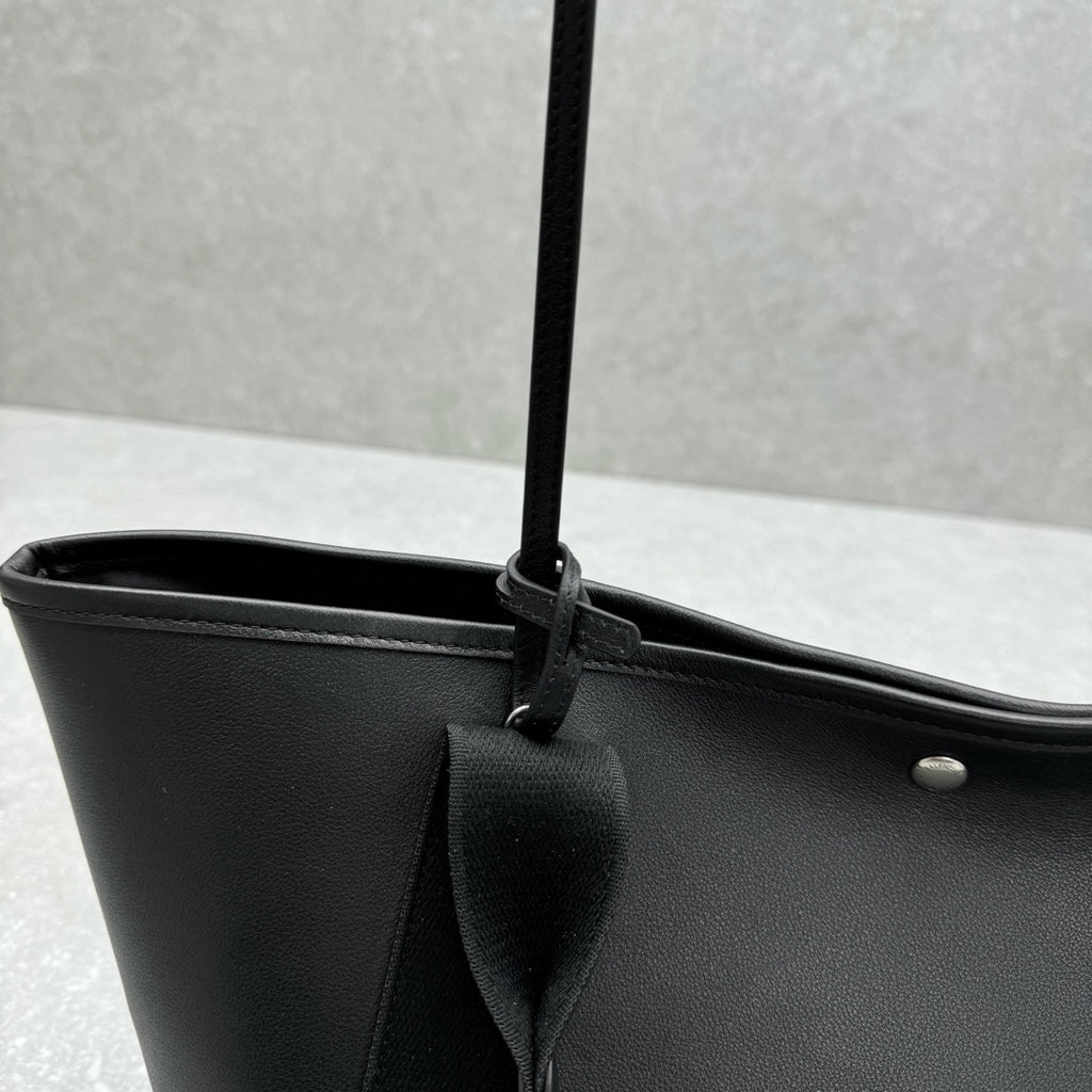 Balenciaga 92884SIZE Black Designer Handbag - detail image 7
