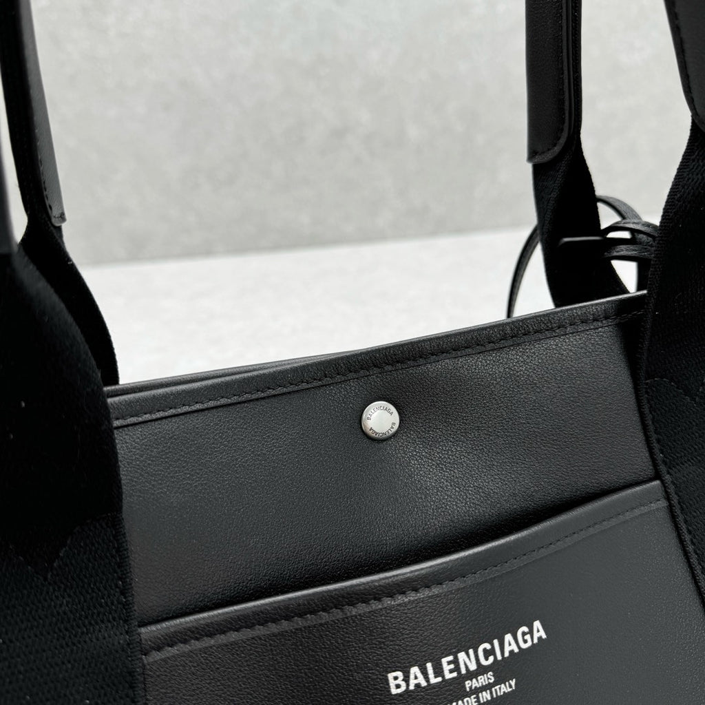 Balenciaga 92884SIZE Black Designer Handbag - detail image 6