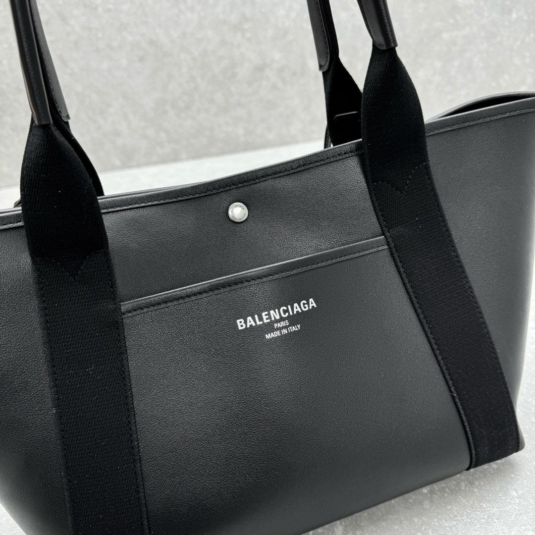 Balenciaga 92884SIZE Black Designer Handbag - detail image 5