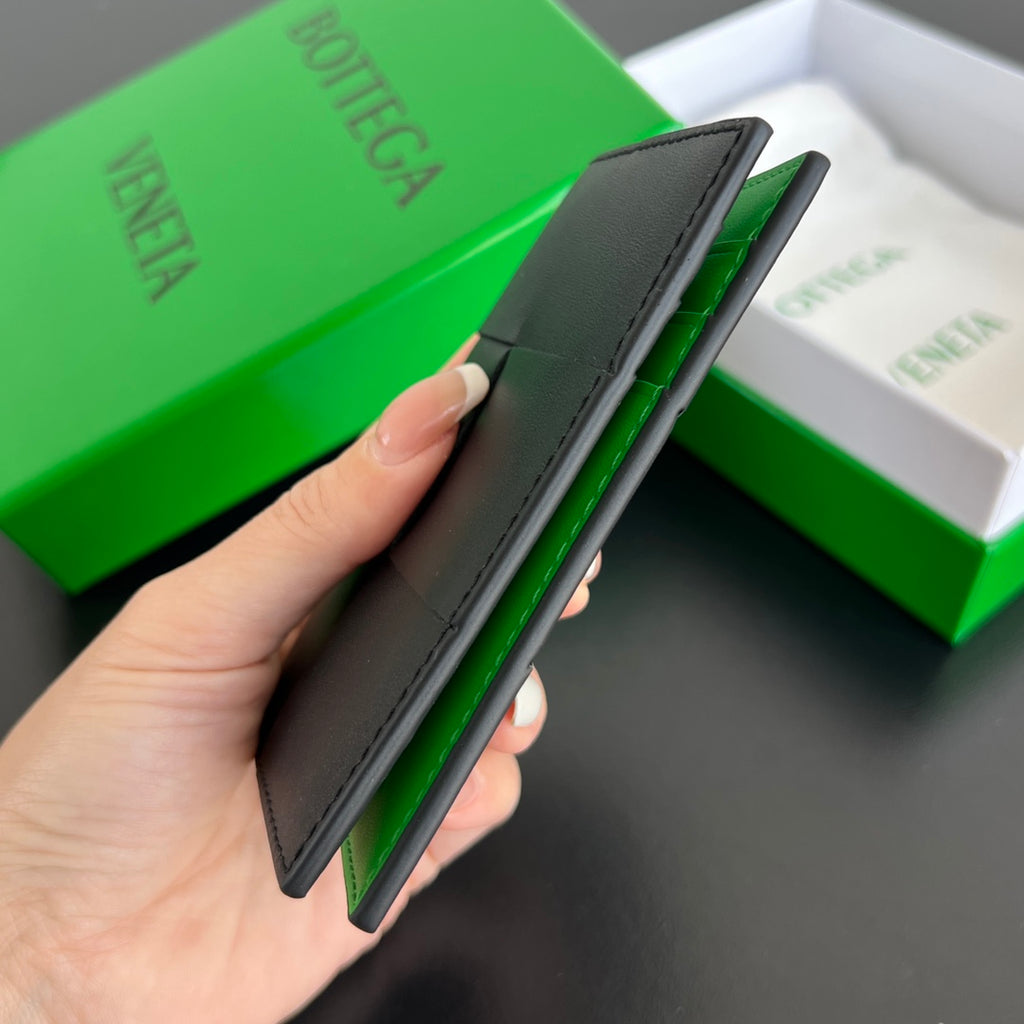 Bottega Veneta Black & Green Card Holder Edition 6 - detail image 2