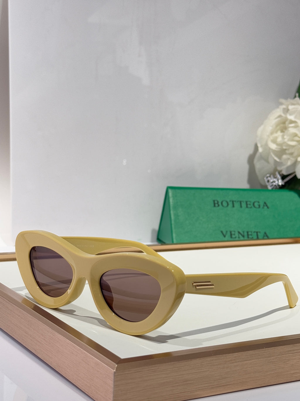 Bottega Veneta BV1325S Green & Rose Gold Designer Sunglasses 51-22-140 mm - detail image 5