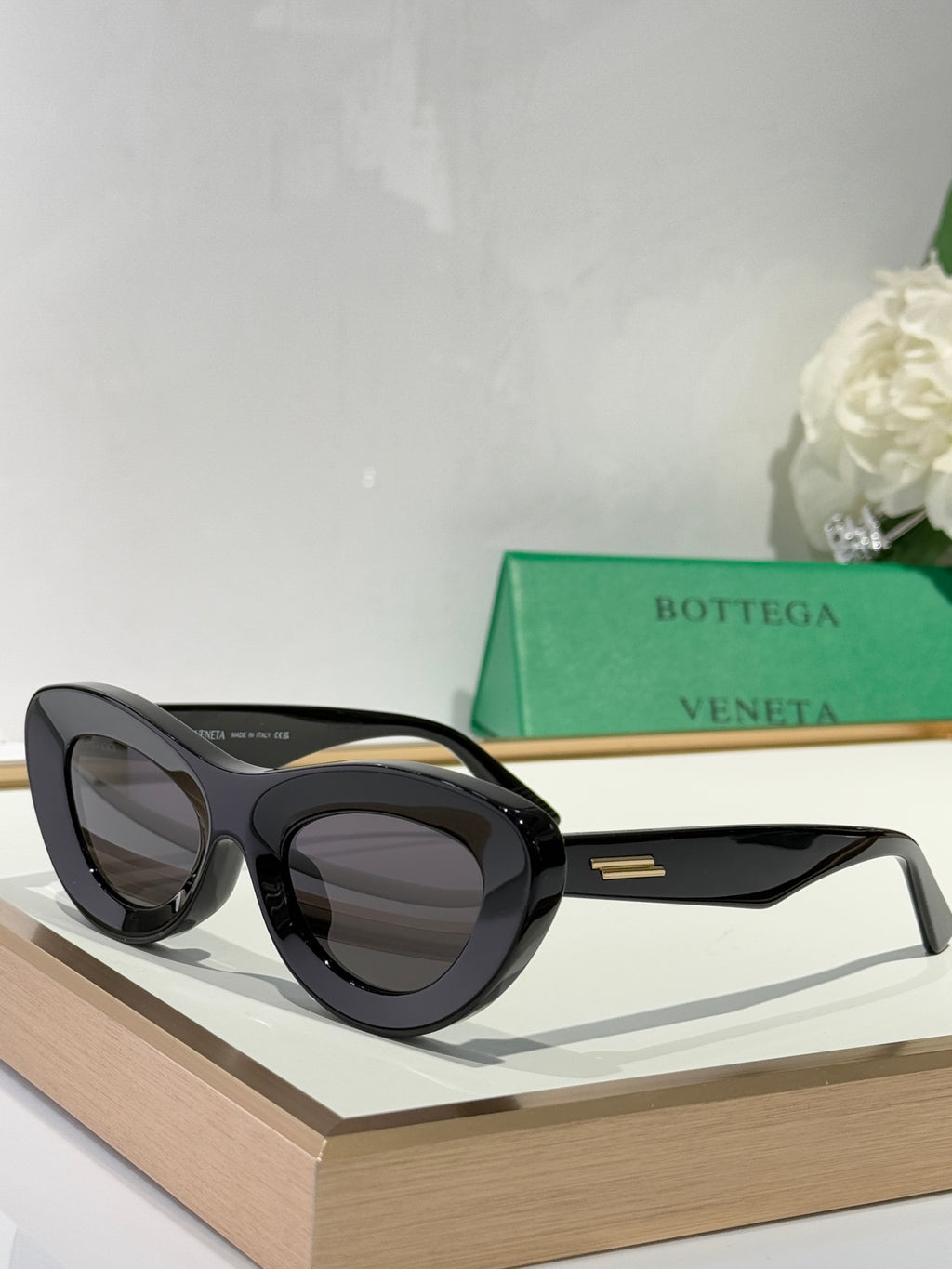 Bottega Veneta BV1325S Green & Rose Gold Designer Sunglasses 51-22-140 mm