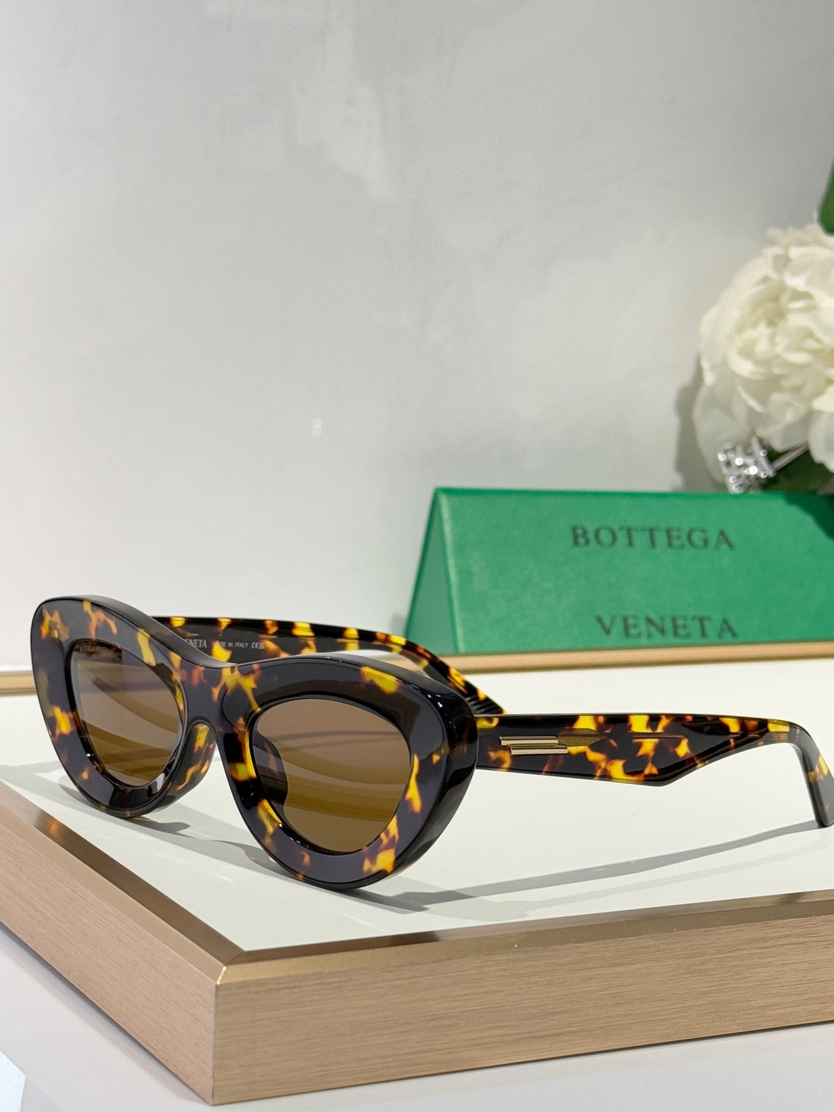 Bottega Veneta BV1325S Green & Rose Gold Designer Sunglasses 51-22-140 mm - detail image 8