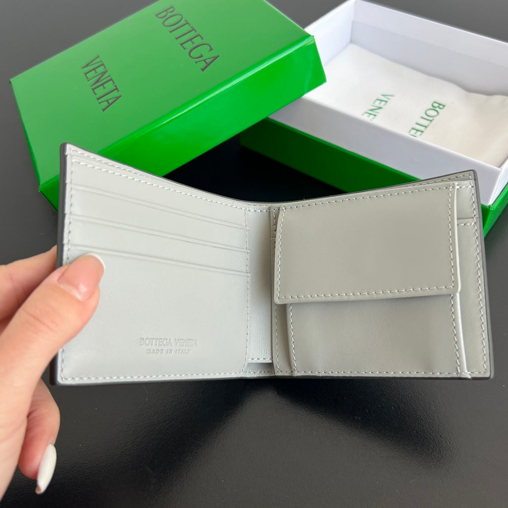 Bottega Veneta Black & Green Coin Purse Edition 25 - detail image 5