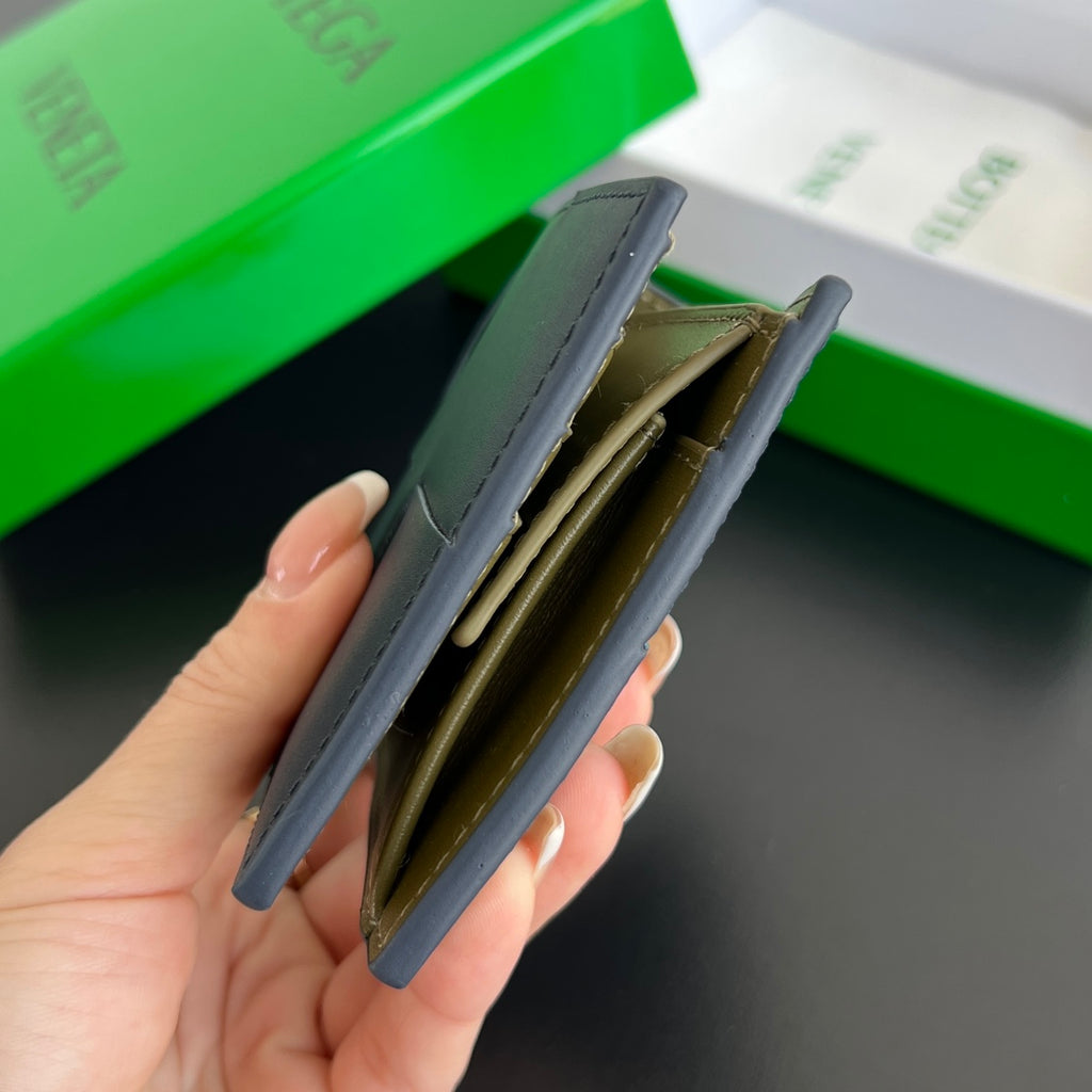 Bottega Veneta Black & Green Coin Purse Edition 23 - detail image 2