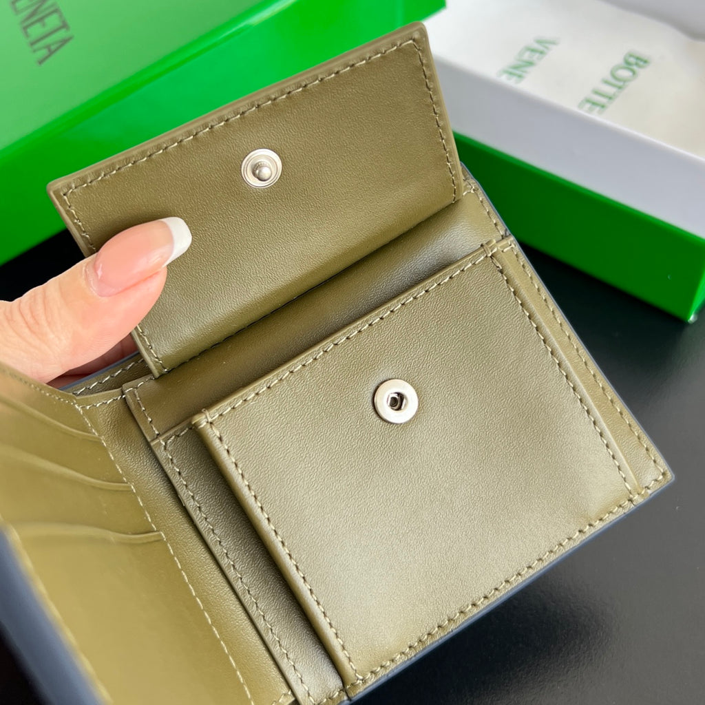 Bottega Veneta Black & Green Coin Purse Edition 23 - detail image 7