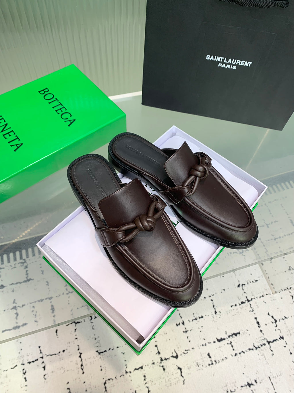 Bottega Veneta 40.41.42 Black & Green Slides EU 35-42 Edition 2 - detail image 2