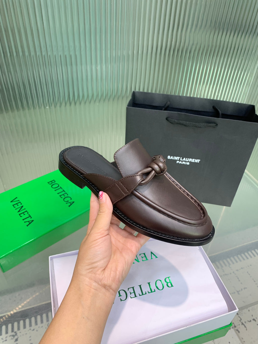 Bottega Veneta 40.41.42 Black & Green Slides EU 35-42 Edition 2 - detail image 5