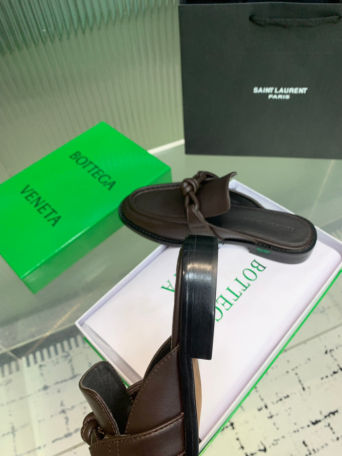 Bottega Veneta 40.41.42 Black & Green Slides EU 35-42 Edition 2 - detail image 8