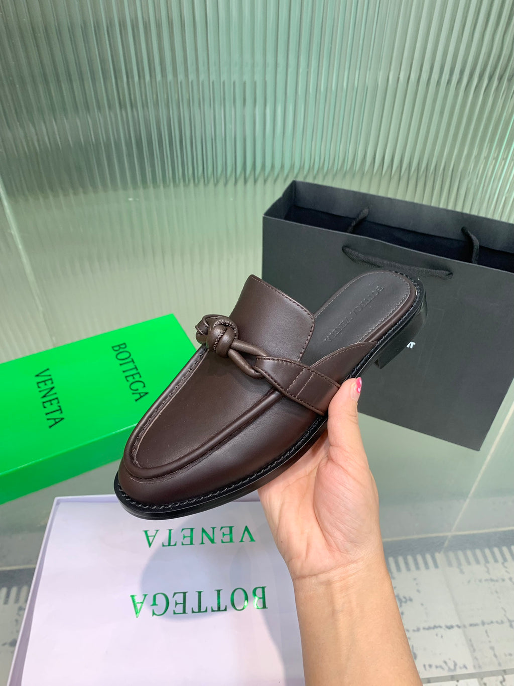 Bottega Veneta 40.41.42 Black & Green Slides EU 35-42 Edition 2 - detail image 6