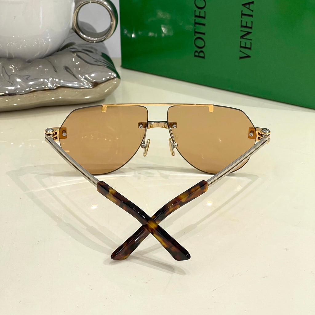 Bottega Veneta BV1342S Green Designer Sunglasses - detail image 7