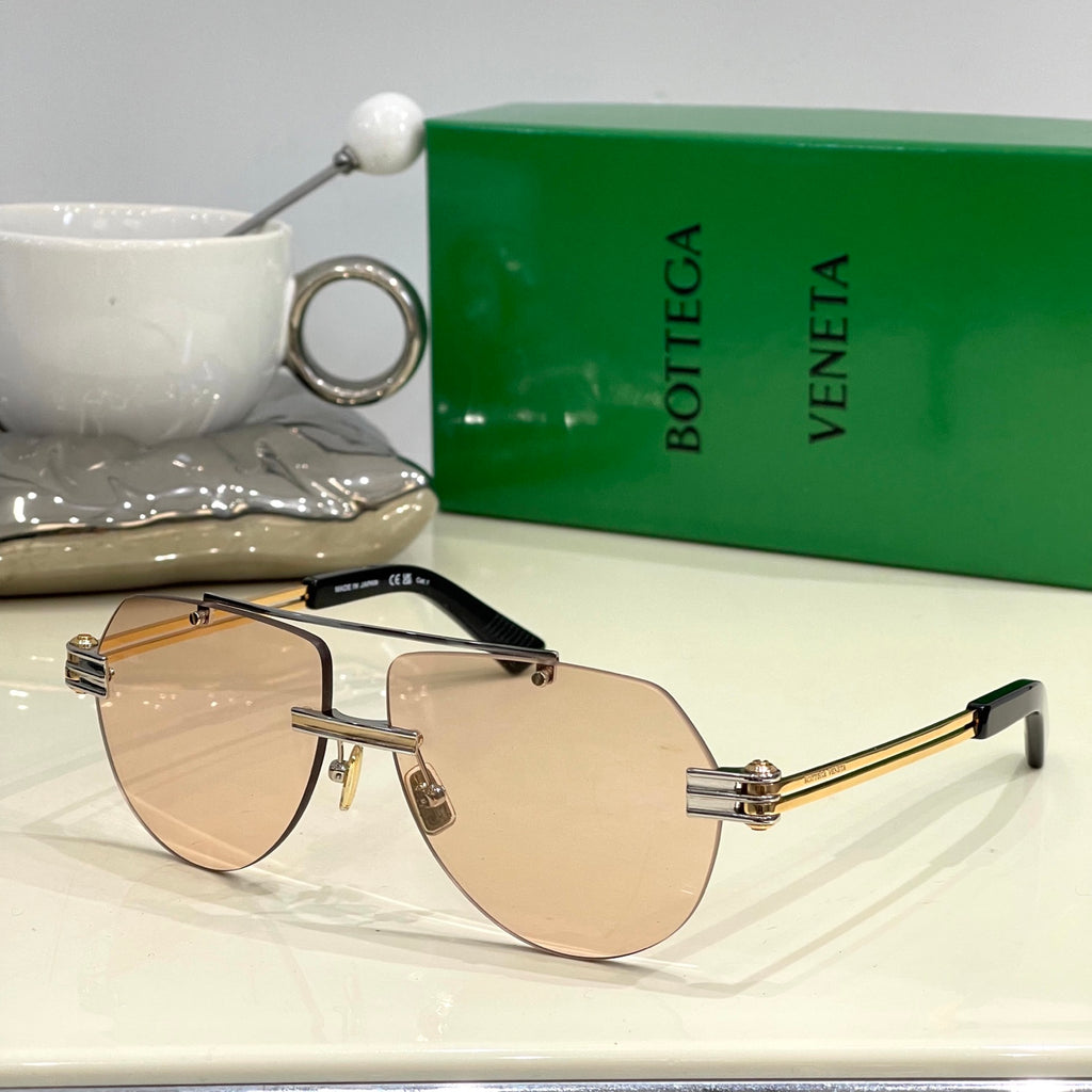 Bottega Veneta BV1342S Green Designer Sunglasses - detail image 2
