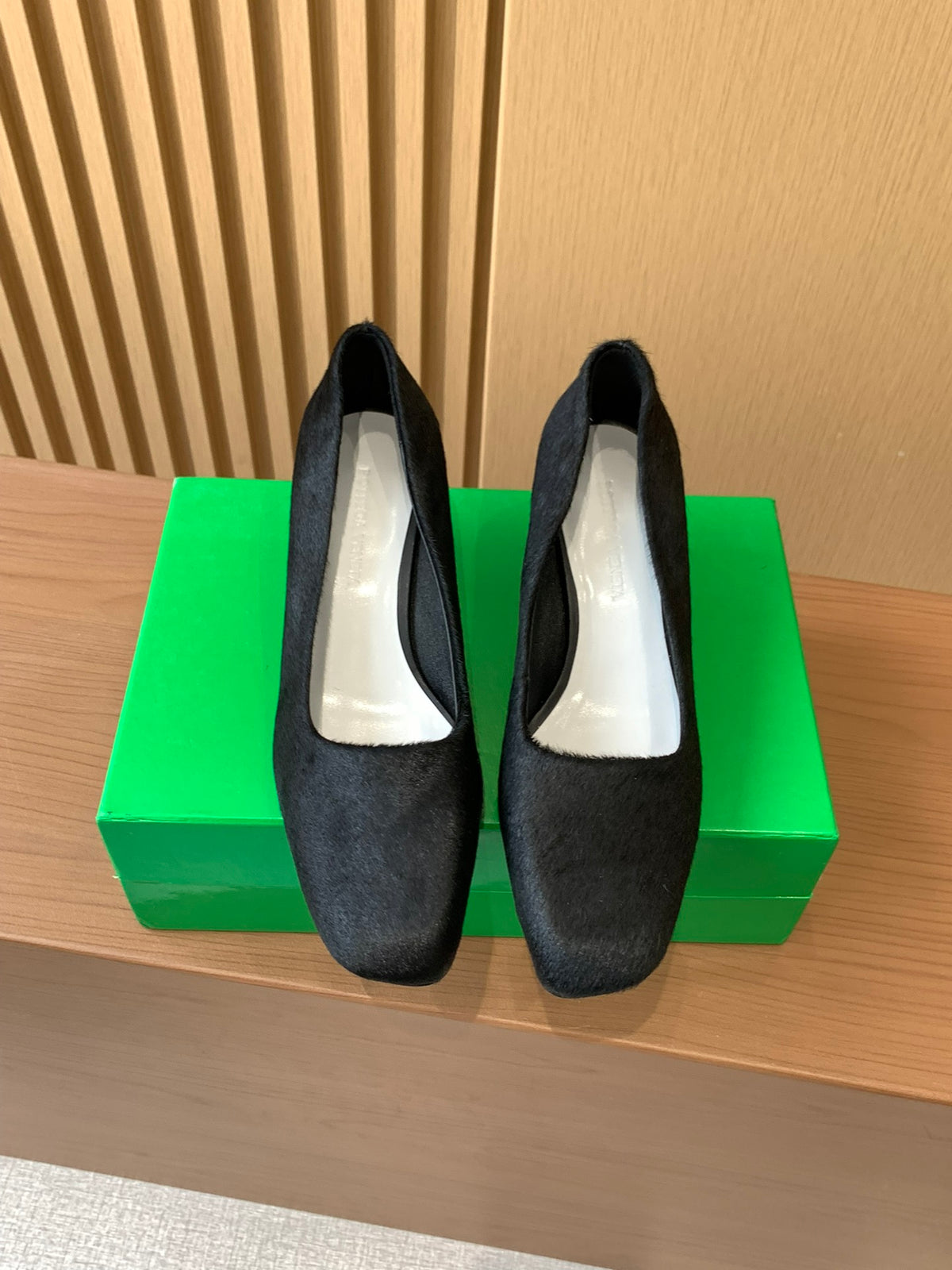 Bottega Veneta Rose Gold & Green Flats EU 35-39