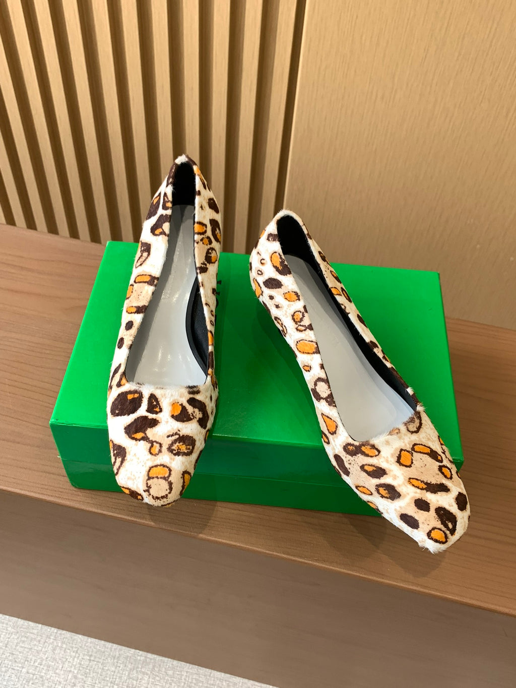 Bottega Veneta Rose Gold & Green Designer Shoes EU 35-39 - detail image 3