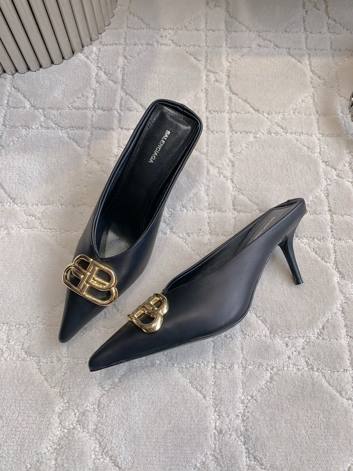 Balenciaga Black Slides EU 35-39 Edition 2 - detail image 4