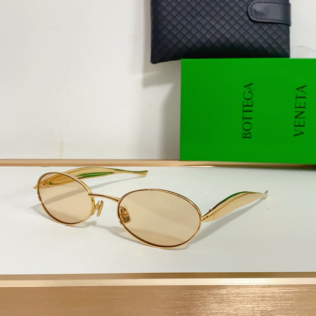 Bottega Veneta BV1386S Green & Rose Gold Designer Sunglasses - detail image 8