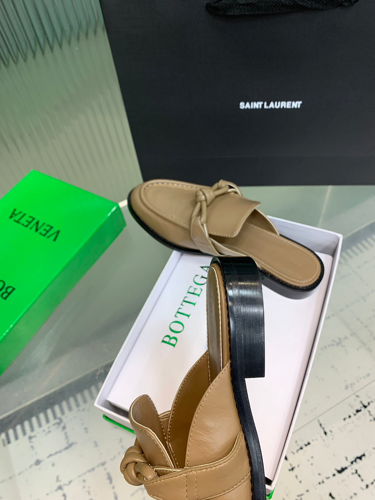 Bottega Veneta 40.41.42 Black & Rose Gold Slides EU 35-42 - detail image 9
