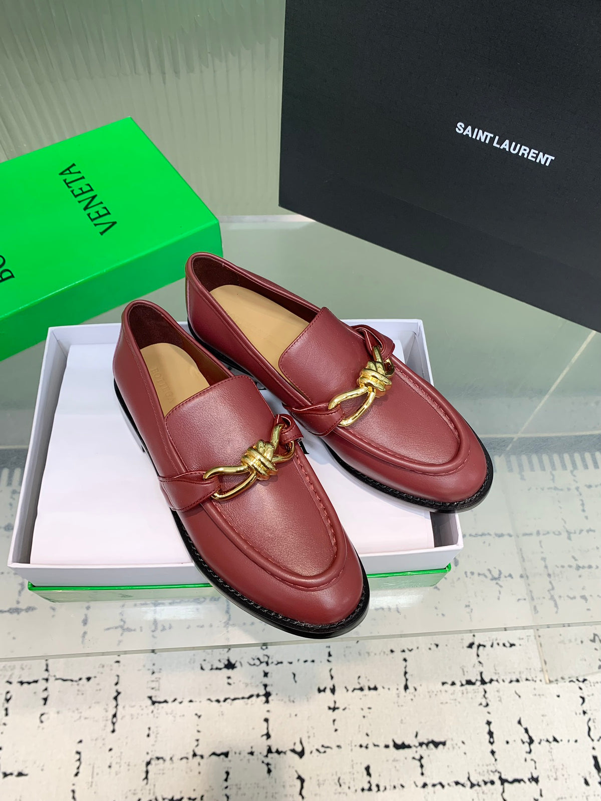 Bottega Veneta 40.41.42 Black & Red Loafers EU 35-42 - detail image 2