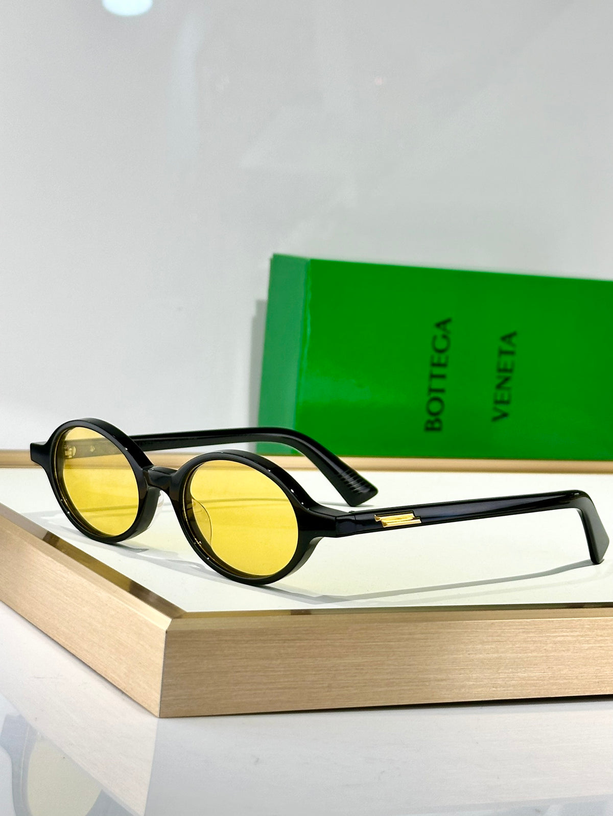 Bottega Veneta BV1388S Green Designer Sunglasses 47-19 mm - detail image 3