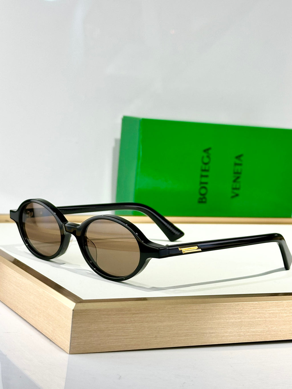 Bottega Veneta BV1388S Green Designer Sunglasses 47-19 mm - detail image 4
