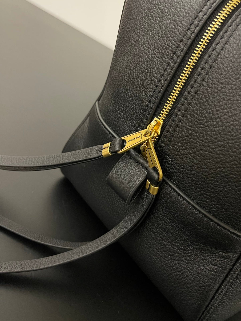 Balenciaga CM6310 Black & Red Clutch Bag Edition 2 - detail image 5
