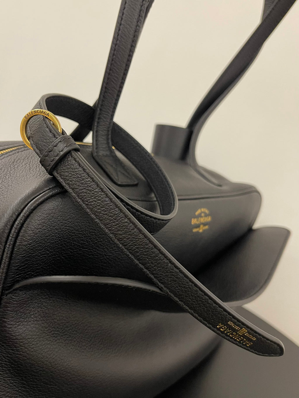 Balenciaga CM6310 Black & Red Clutch Bag Edition 2 - detail image 3