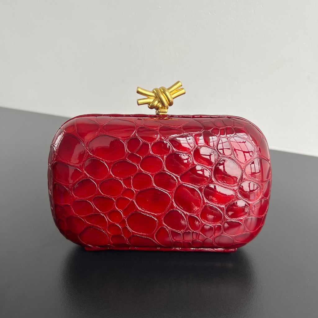 Bottega Veneta 20X12X5 Red Designer Handbag