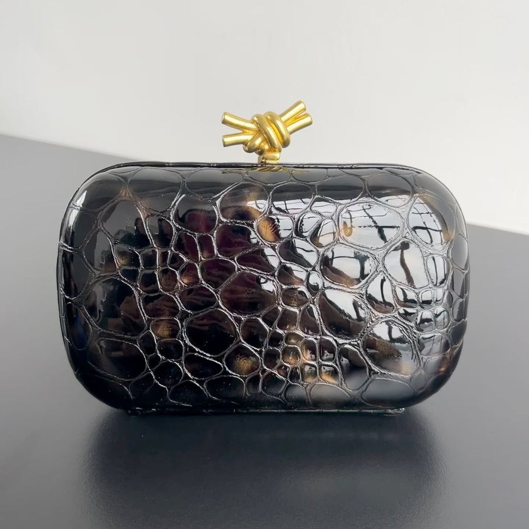 Bottega Veneta Black Designer Handbag Edition 759