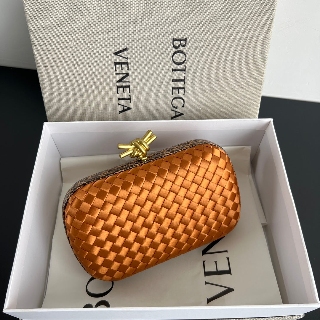 Bottega Veneta Orange Designer Handbag Edition 48