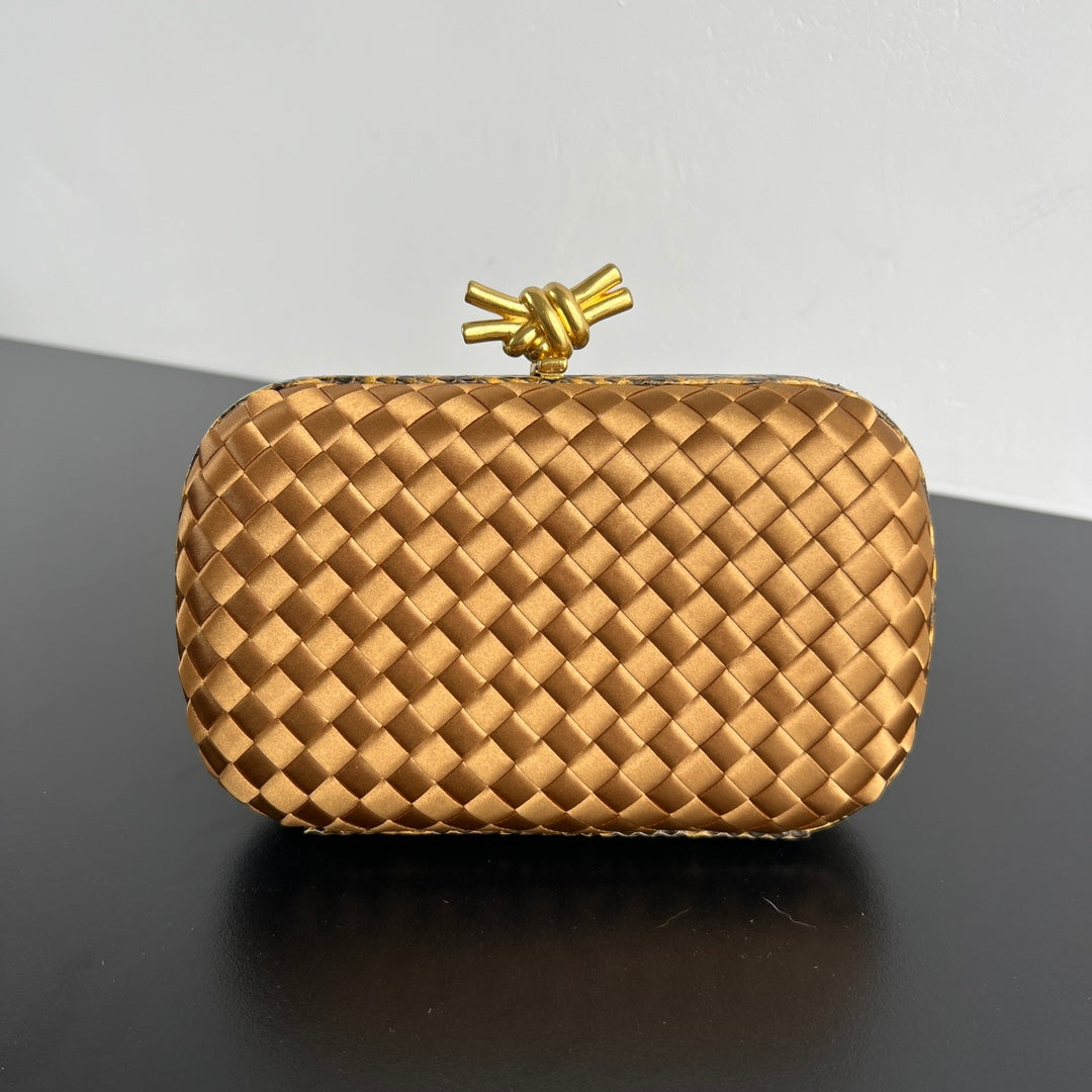 Bottega Veneta 20X12X5 Orange Designer Handbag