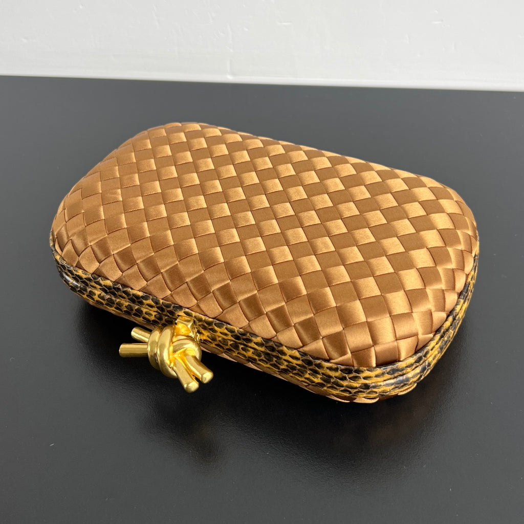 Bottega Veneta 20X12X5 Orange Designer Handbag - detail image 3