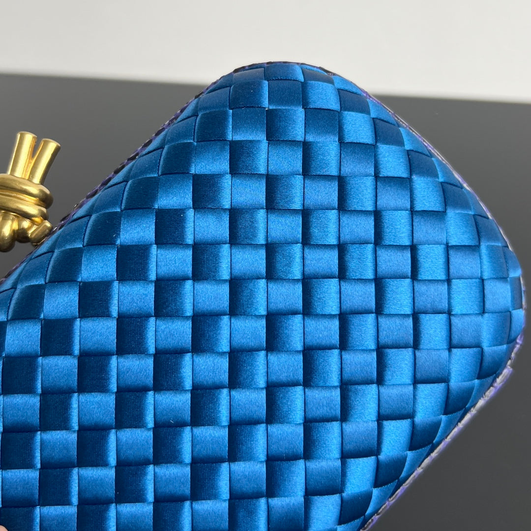 Bottega Veneta 20X12X5 Blue Designer Handbag Edition 3 - detail image 6