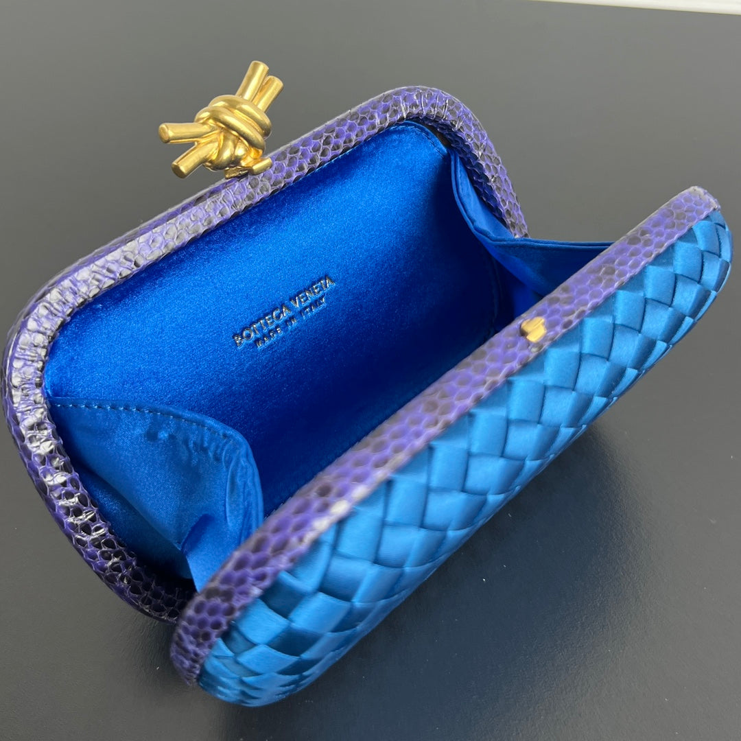 Bottega Veneta 20X12X5 Blue Designer Handbag Edition 3 - detail image 7